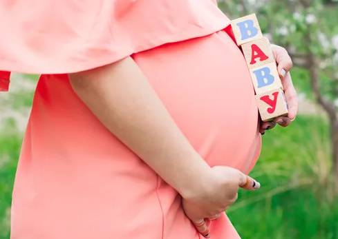 深圳三代试管助孕：大龄做试管最好注意这些，不然可能有影响到成功率